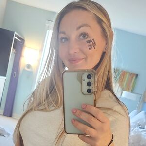 Meet your Posher, Tara